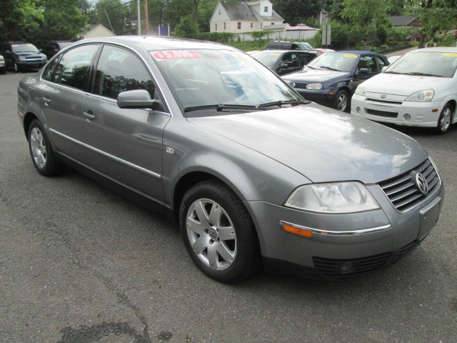 2002 Volkswagen Passat SE Crew Cab 4WD FFV