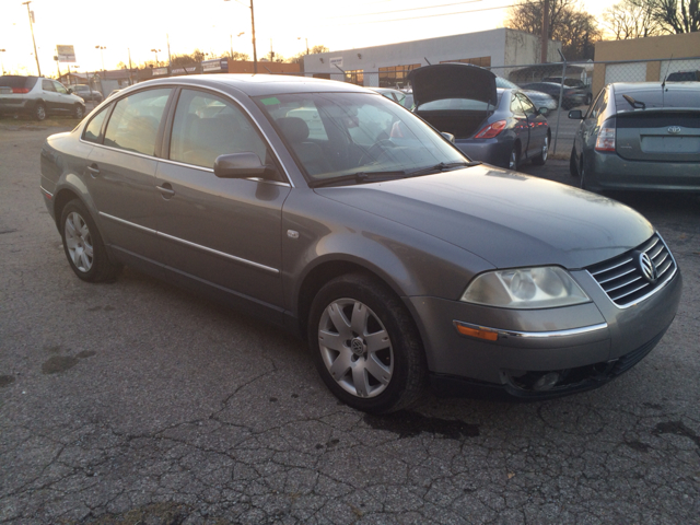 2002 Volkswagen Passat LS W/leather Seats