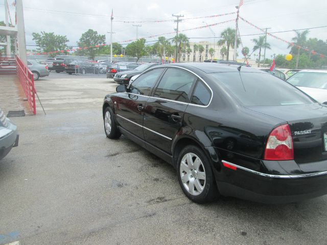 2002 Volkswagen Passat SE Crew Cab 4WD FFV