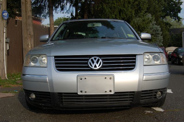 2002 Volkswagen Passat LS W/leather Seats