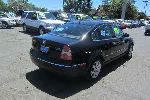 2002 Volkswagen Passat LS W/leather Seats