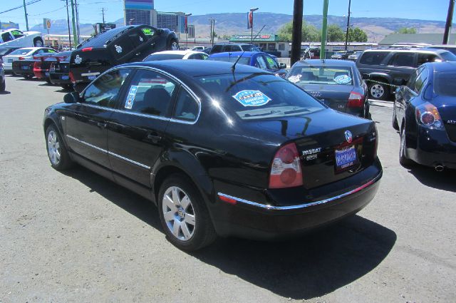 2002 Volkswagen Passat LS W/leather Seats