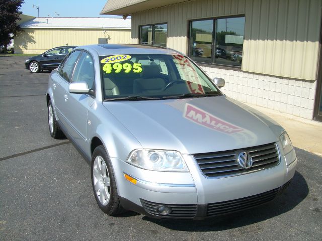 2002 Volkswagen Passat LS W/leather Seats