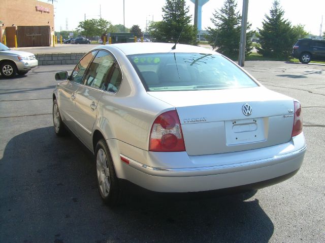 2002 Volkswagen Passat LS W/leather Seats