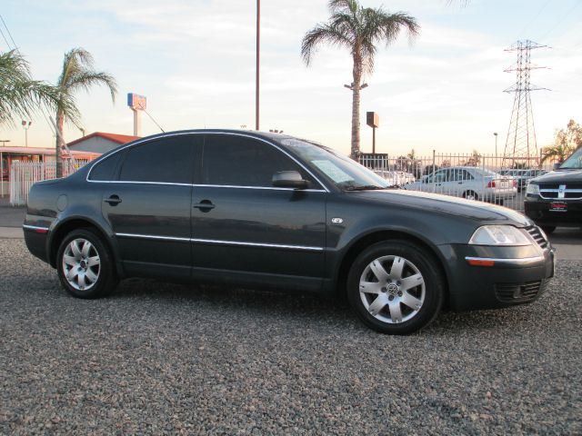 2002 Volkswagen Passat LS W/leather Seats