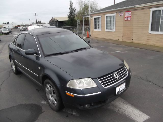 2002 Volkswagen Passat SE Crew Cab 4WD FFV