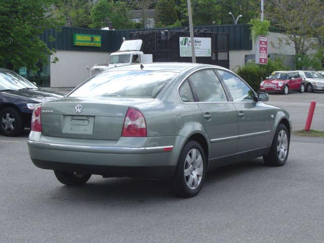 2002 Volkswagen Passat SE Crew Cab 4WD FFV