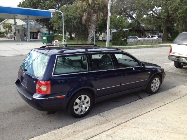 2002 Volkswagen Passat SE Crew Cab 4WD FFV