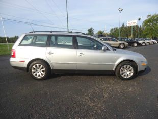 2002 Volkswagen Passat FWD 4dr Sport