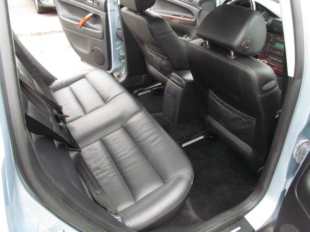 2002 Volkswagen Passat LS W/leather Seats