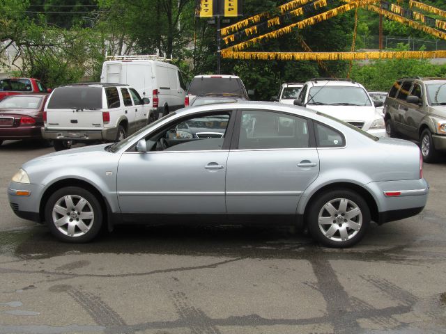 2002 Volkswagen Passat LS W/leather Seats