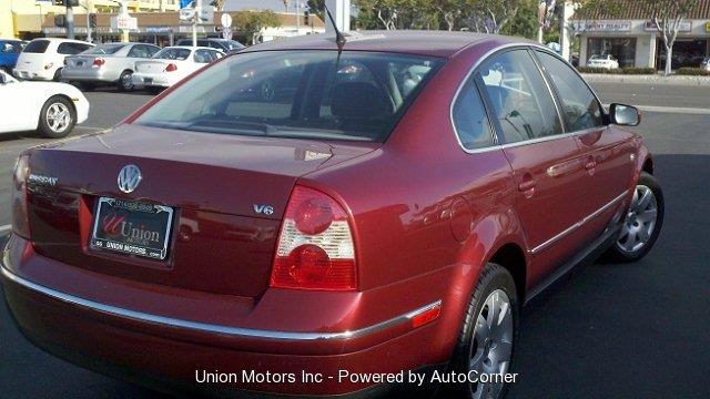 2002 Volkswagen Passat Unknown