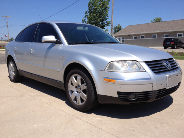 2002 Volkswagen Passat SE Crew Cab 4WD FFV