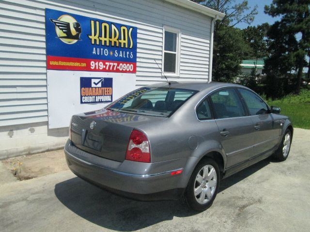 2002 Volkswagen Passat SE Crew Cab 4WD FFV