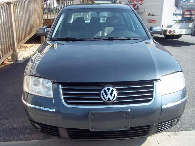 2002 Volkswagen Passat SE Crew Cab 4WD FFV