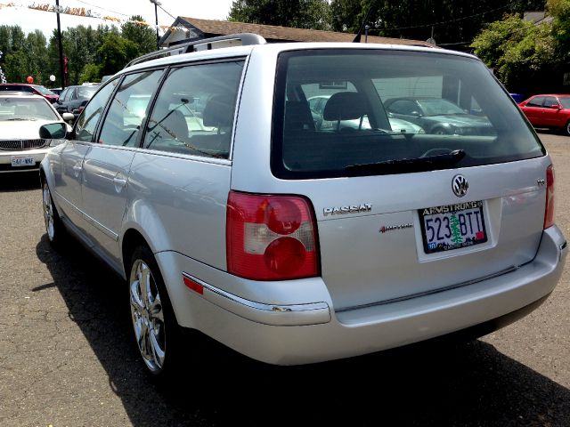 2002 Volkswagen Passat SE Crew Cab 4WD FFV