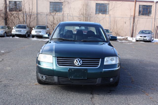 2002 Volkswagen Passat LS W/leather Seats