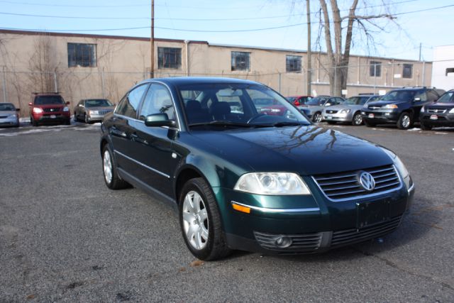 2002 Volkswagen Passat LS W/leather Seats