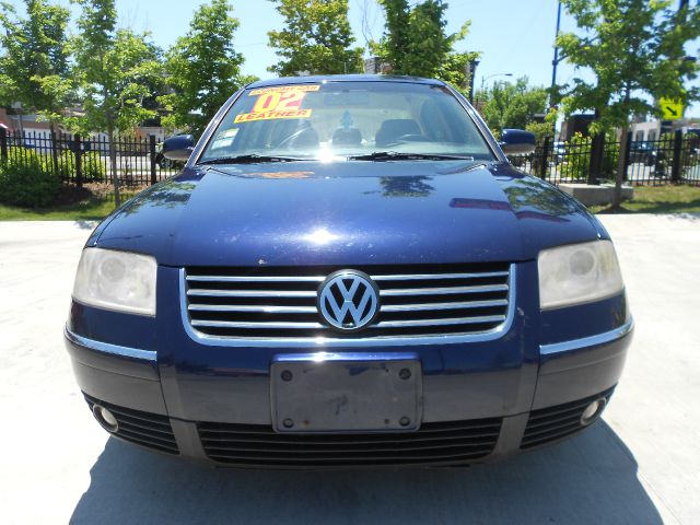 2002 Volkswagen Passat FWD 4dr Sport