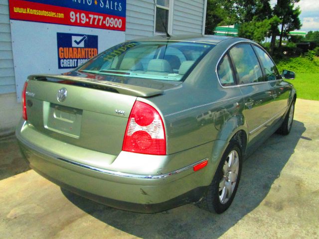 2002 Volkswagen Passat SE Crew Cab 4WD FFV