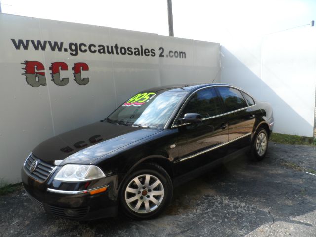 2003 Volkswagen Passat FWD 4dr Sport