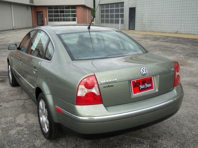 2003 Volkswagen Passat Unknown