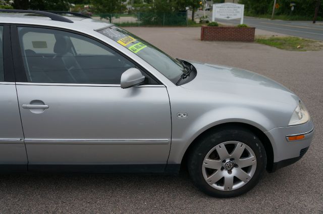 2003 Volkswagen Passat SE Crew Cab 4WD FFV