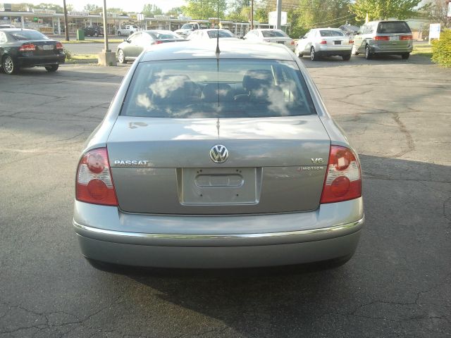 2003 Volkswagen Passat LS W/leather Seats