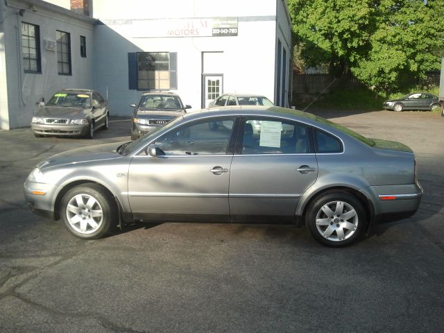 2003 Volkswagen Passat LS W/leather Seats