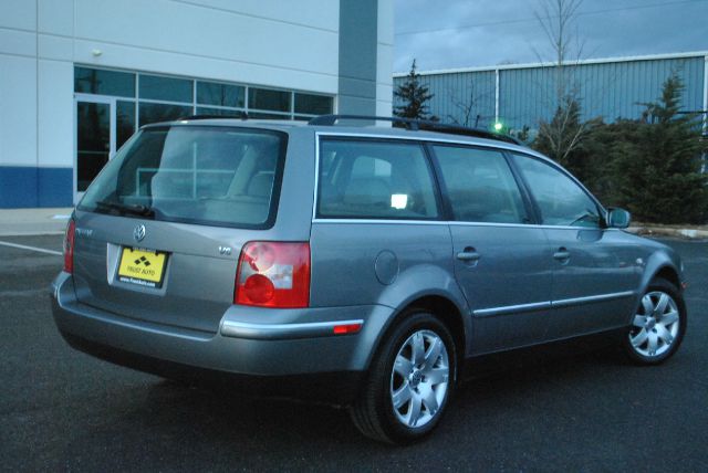 2003 Volkswagen Passat Running Boards