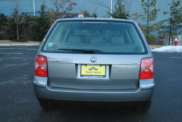 2003 Volkswagen Passat Running Boards