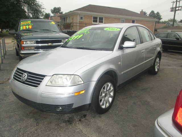 2003 Volkswagen Passat FWD 4dr Sport