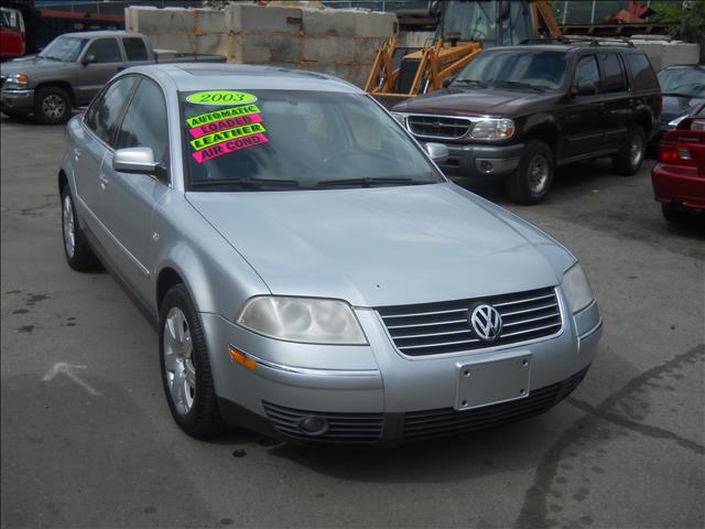 2003 Volkswagen Passat LS W/leather Seats