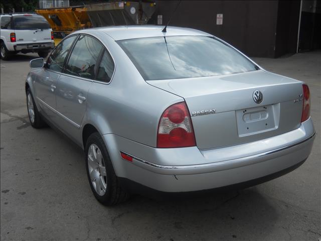 2003 Volkswagen Passat LS W/leather Seats