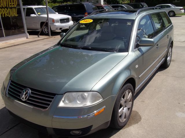 2003 Volkswagen Passat SE Crew Cab 4WD FFV