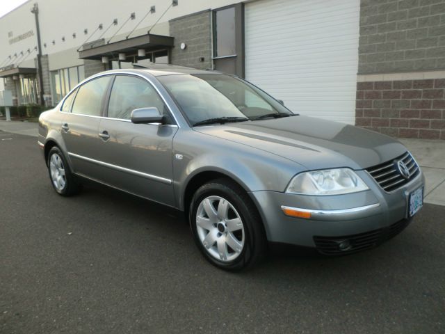 2003 Volkswagen Passat LS W/leather Seats