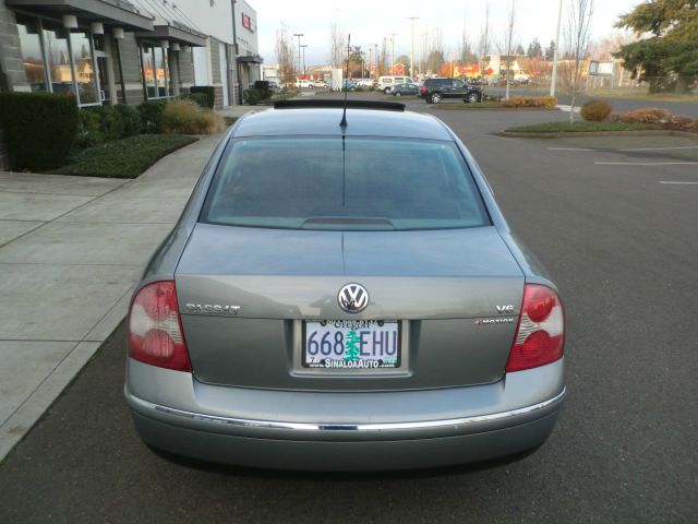 2003 Volkswagen Passat LS W/leather Seats