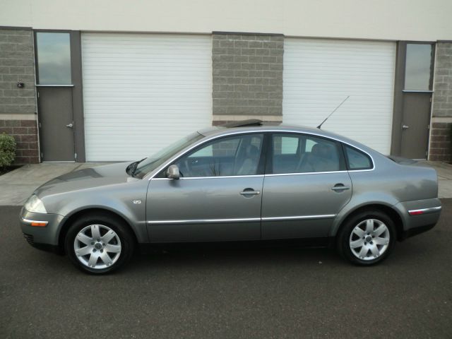 2003 Volkswagen Passat LS W/leather Seats