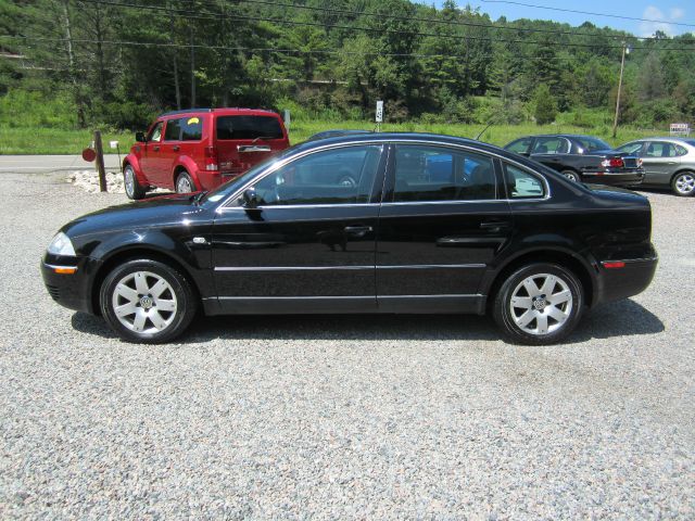 2003 Volkswagen Passat SE Crew Cab 4WD FFV