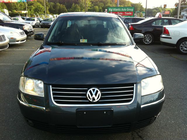 2003 Volkswagen Passat SE Crew Cab 4WD FFV