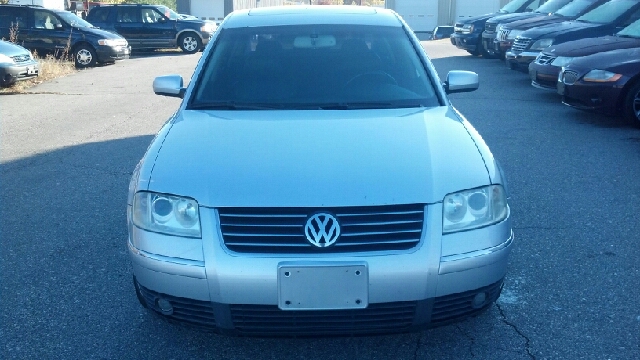 2003 Volkswagen Passat SE Crew Cab 4WD FFV