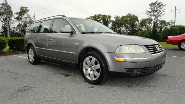 2003 Volkswagen Passat SE Crew Cab 4WD FFV