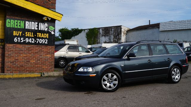 2003 Volkswagen Passat SE Crew Cab 4WD FFV