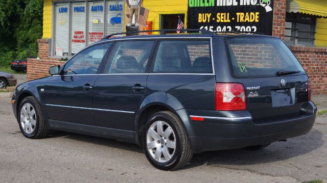 2003 Volkswagen Passat SE Crew Cab 4WD FFV