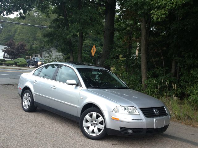 2003 Volkswagen Passat SE Crew Cab 4WD FFV