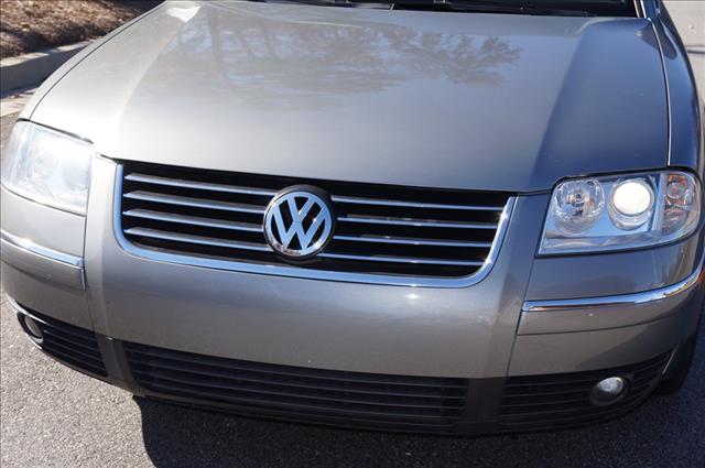 2003 Volkswagen Passat Unknown