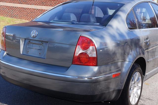 2003 Volkswagen Passat Unknown