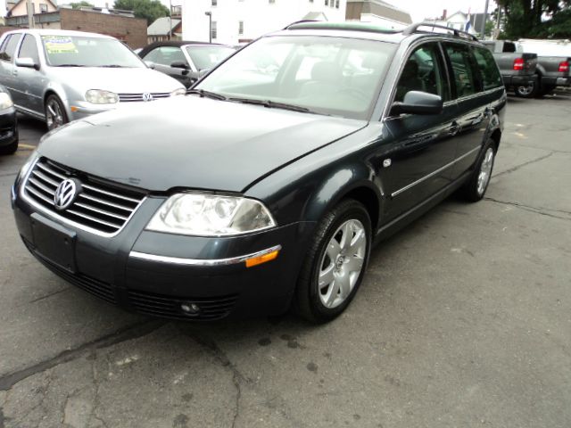 2003 Volkswagen Passat SE Crew Cab 4WD FFV