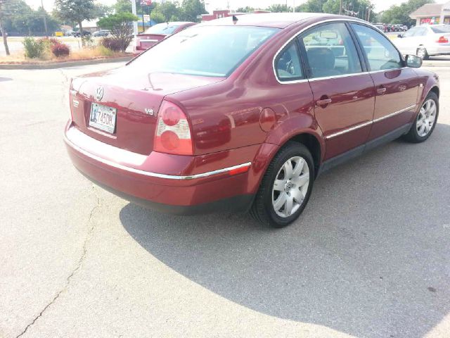 2003 Volkswagen Passat SE Crew Cab 4WD FFV