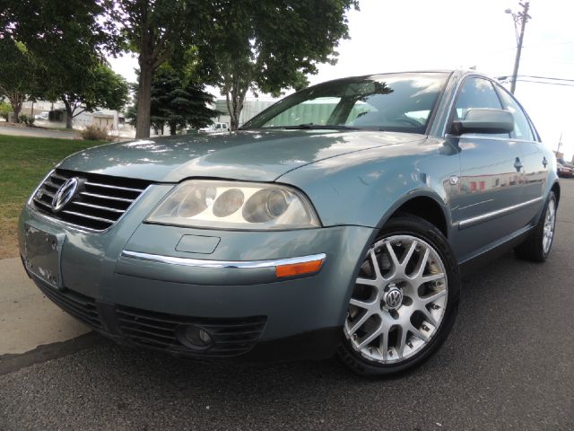 2003 Volkswagen Passat LS W/leather Seats